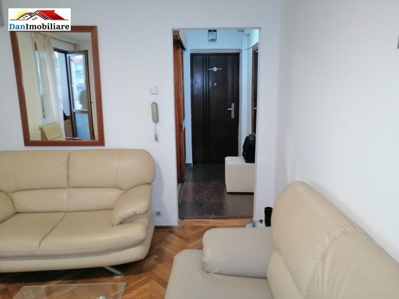 Piata Romana, apartament cu 2 camere,