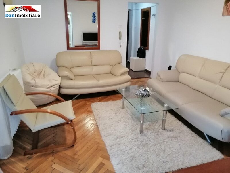 Piata Romana Apartament cu 2 camere,