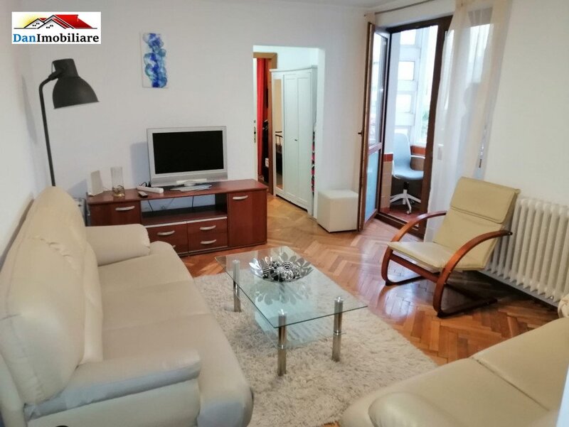 Piata Romana Apartament cu 2 camere,